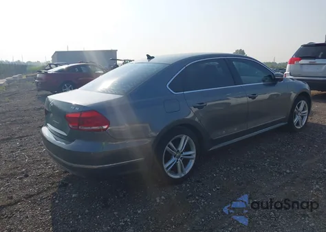 2014 Volkswagen Passat 2.0L Tdi Se из США, поврежденный, VIN 1VWBN7A32EC097989